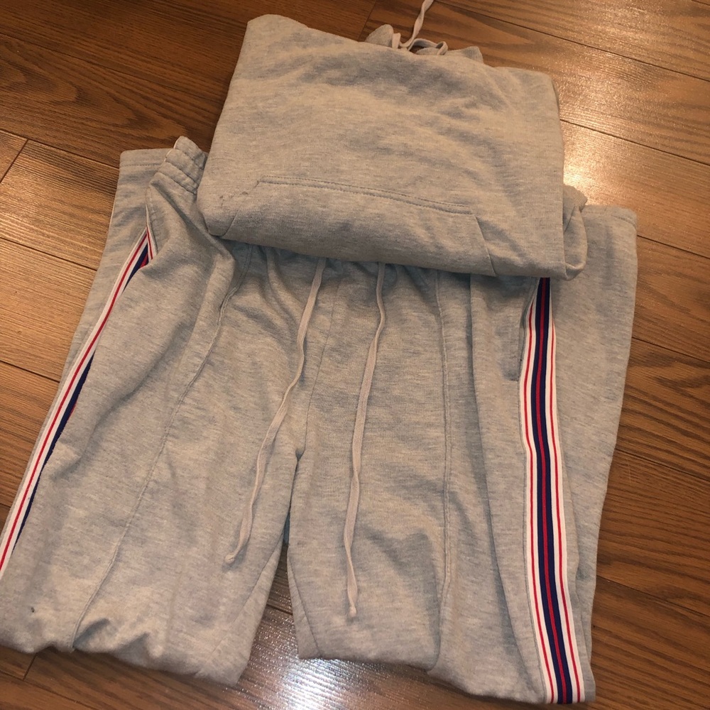 Matching sweatsuit set! Aritzia Lookalike